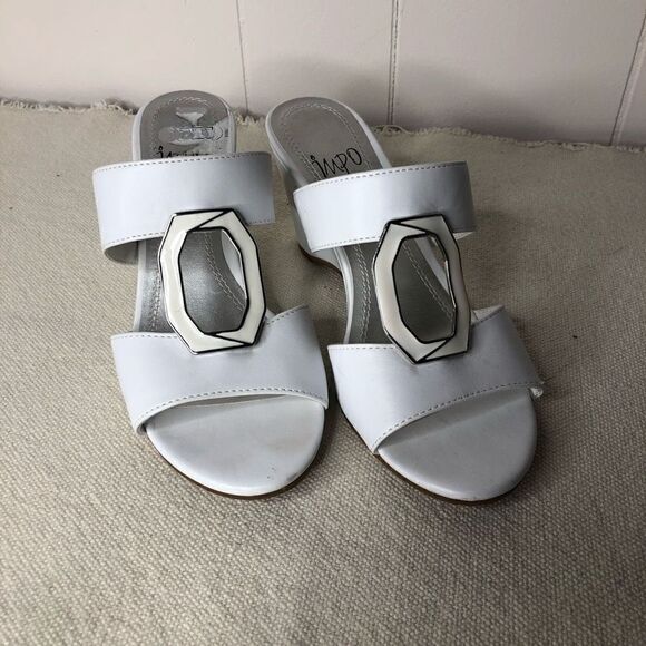 Impo Women's Solid Double Strap Slip-On Sandals White Size 5.5 - Picture 2 of 5